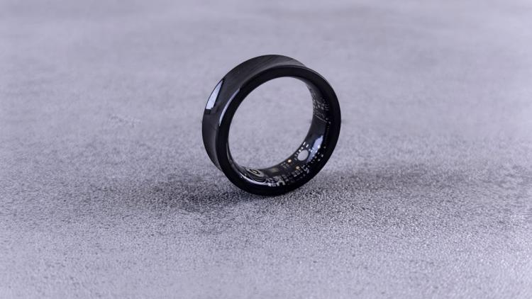 671e8fdd-6e17-497a-a11d-8db157c1b936 Une Anglaise découvre sa grossesse grâce à une bague connectée
