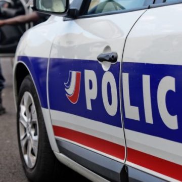 Une femme retrouvée morte à Paris: enquête en cours