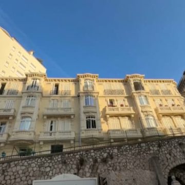6c896edb-ff8c-42d1-80f4-f40c45508044 Explosion d’un colis piégé à Monaco : Enquête et état des victimes