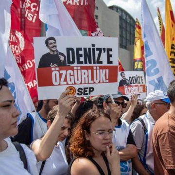L&rsquo;interpellation de l&rsquo;humoriste Deniz Göktas en Turquie