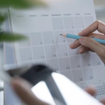 72c03631-9a80-459e-8566-273476506dc5 Opportunités de Jours Fériés et Ponts en 2027