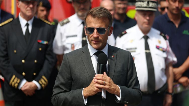 77bb64c1-c8d3-481d-a729-2134565acd92 Emmanuel Macron s’exprime sur la lutte contre les incendies