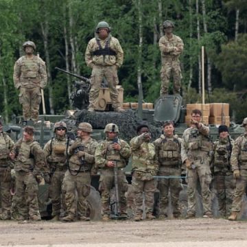 8f66e94f-d79d-43d1-88f4-205ed078e39a Les États-Unis réévaluent leur présence militaire en Europe