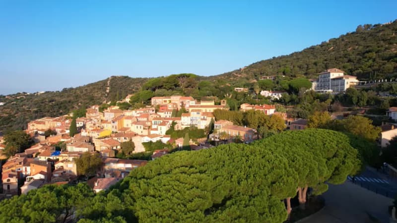 996d4187-672f-499d-ac10-323c4ca79631 Bormes-les-Mimosas Élu Village Préféré des Français