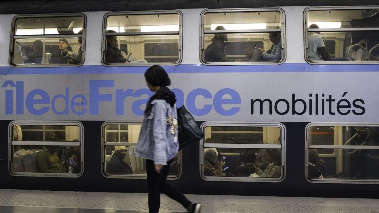 9a778b6b-ea59-46b2-838f-d3ebd28b20bc Perturbations du RER C après un accident à Choisy-le-Roi