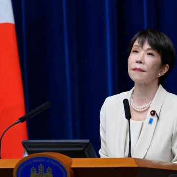L&rsquo;exclusion des femmes du trône impérial au Japon et ses conséquences