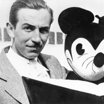 9dae7cbe-a192-4e43-8270-5fcc3891d7ab Disneyland Paris : Une aventure en chiffres et en imaginaire