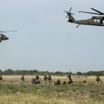 a1d4e124-b651-409c-be43-be344260a69e La 101e division aéroportée de l’armée américaine se transforme grâce aux drones