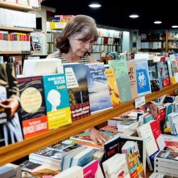 a5169e4c-1194-426b-a507-9bf2d0a2ddb2 La Définition du Livre: Un Débat Fiscal et Culturel
