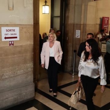 a9e8fe40-7bc3-4245-982b-a30141cde07d Procès des assistants FN au Parlement européen