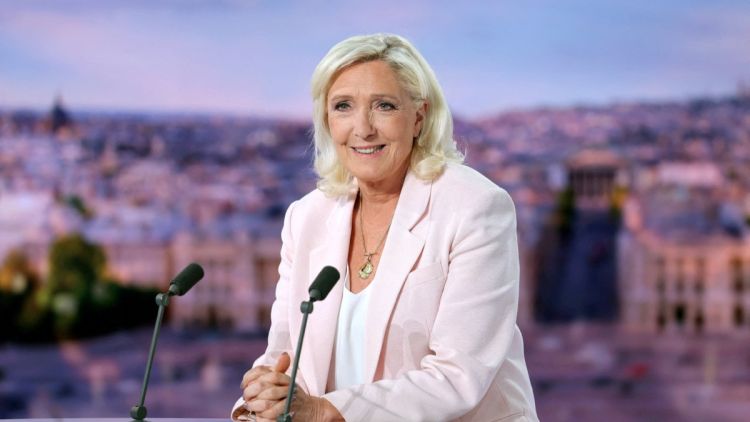 abf84f62-72b4-4eb1-9b3e-ac1fc30fd07e Marine Le Pen annonce sa candidature à la présidentielle malgré sa condamnation