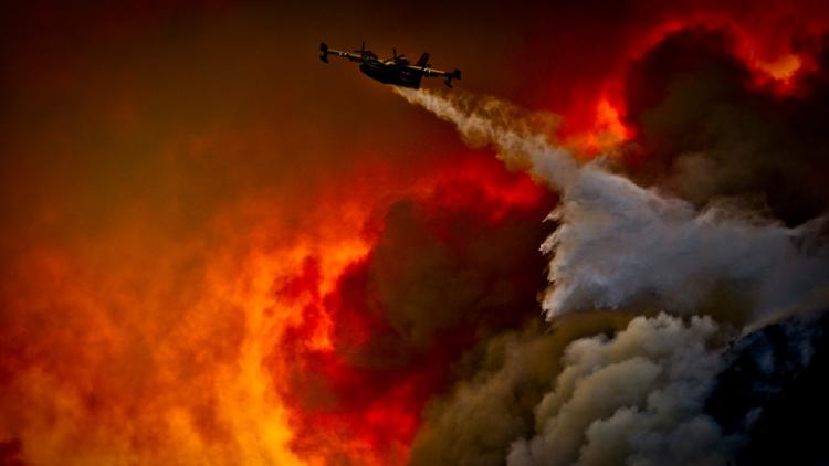 ad2db4d9-6a9b-44e5-abc7-5effccd96458 La Corse en flammes : les incendies continuent de ravager la région