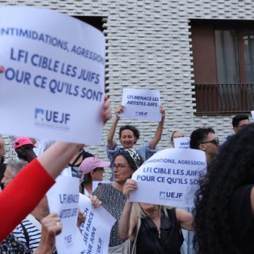 b1df3552-5f03-432e-882a-9e821e122c9c La France Insoumise et le Boycott d’un Concert à Grenoble