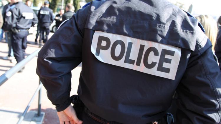 b285022e-9ec7-4d4c-82cf-aa782cc6662a Le défi des pénalistes face à la corruption et aux pressions économiques
