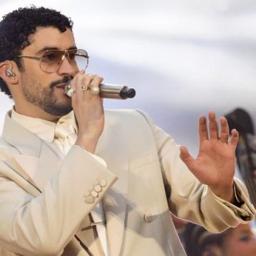 b771984a-ba24-471b-8258-5b72f495dd55 Concert de Bad Bunny à Milan interrompu par une tempête de grêle