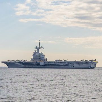 Le retour du porte-avions Charles-de-Gaulle à Toulon