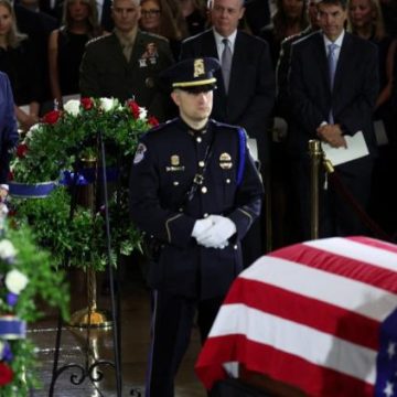 bd759cf0-c40a-4c56-b2f1-7e4125abb3d4 Les États-Unis rendent hommage au sénateur Lindsey Graham