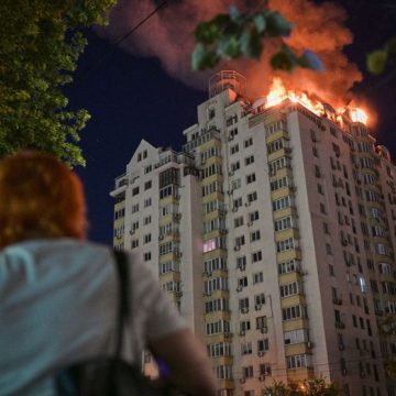 APTOPIX Russia Ukraine War Frappes Russes sur Kiev : Appel d’Urgence à l’Accélération des Livraisons d’Armement