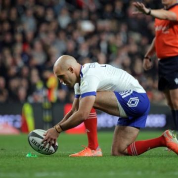 d33d218f-744b-4ad3-b66f-b24162d73098 Le XV de France vise la victoire contre l’Australie après une défaite serrée contre les All Blacks
