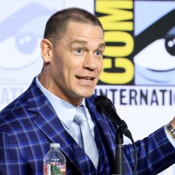 d4b79a1e-f218-4e18-9bb2-e6956e81cda7 John Cena et ses greffes de cheveux : une nouvelle vie