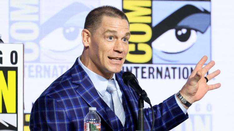 d4b79a1e-f218-4e18-9bb2-e6956e81cda7 John Cena et ses greffes de cheveux : une nouvelle vie