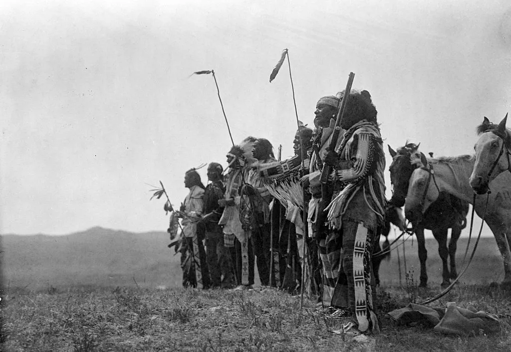 d8396a42-7c3a-45aa-a54c-abc69f781389 Massacre de Wounded Knee : une étape cruciale dans l’histoire des Sioux Lakota