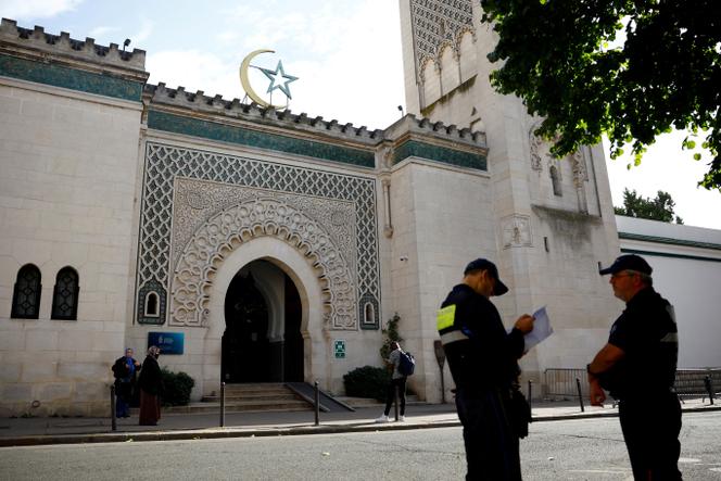 dba01147-9846-4d99-b124-cff61a1d2e2e Stratégie nationale contre l’islamophobie annoncée par le ministre de l’intérieur
