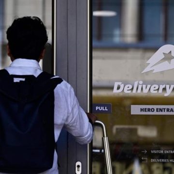 Uber s’empare de Delivery Hero: une acquisition majeure sur le marché de la livraison
