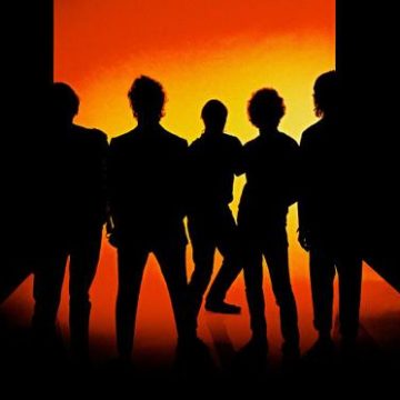 e5e71dc4-bbc4-4a2a-81e6-604cf152d4e6 The Strokes : Un retour en demi-teinte avec Reality Awaits