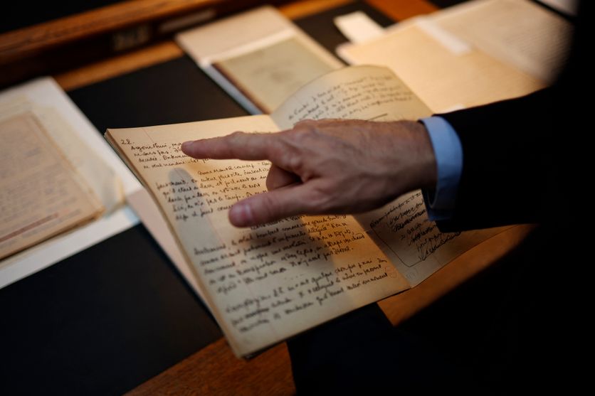 FRANCE-POLITICS-CULTURE-LITERATURE La BnF Acquiert le Fonds Albert Camus