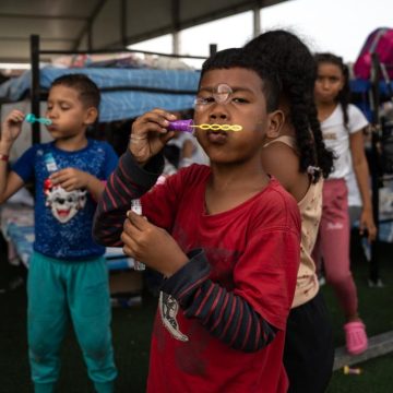 e613e9ee-ca02-4c6a-820a-d8dc67382bf2 La situation critique des quartiers populaires de Caracas après les séismes