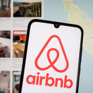 Airbnb conteste la lourdeur de l&rsquo;amende pour non-paiement des taxes de séjour