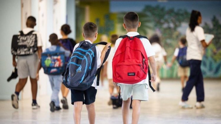 eff16bec-4310-4401-8ad6-93723f7a208a Le versement de l’allocation de rentrée scolaire en France en 2026