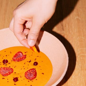 f0885586-eaee-4704-9924-0468bea9ab49 Délices de Cheffes : Velouté de Poivrons Rouges par Emily Dader