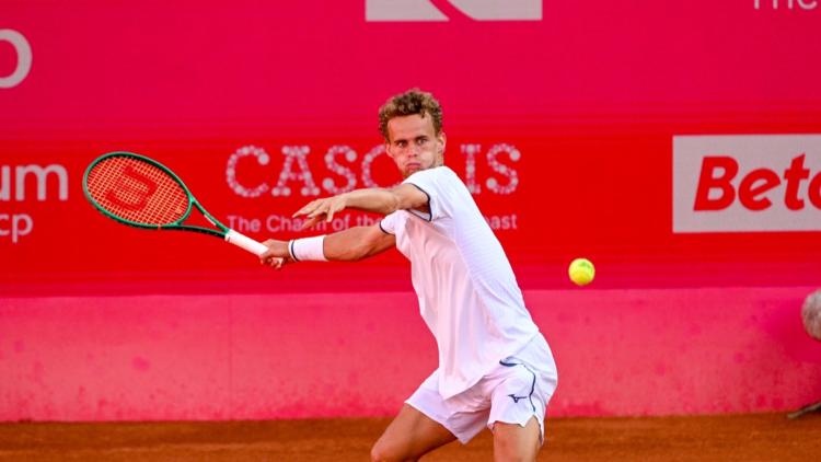 f405fc7c-ea3e-4e9c-9ed3-ae2339a7feae Luca Van Assche triomphe à Estoril : un premier titre ATP
