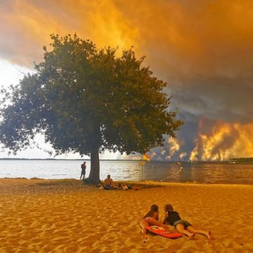 f84bb9fe-3c2f-43c0-b000-5eb7cd359d9a Des vacanciers face à un incendie en Gironde : un contraste saisissant