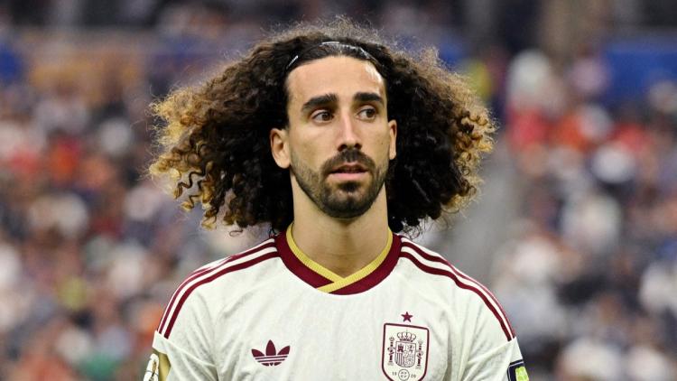 f9f21624-24c8-434e-91be-baa09c08f3a2 Marc Cucurella célèbre le titre mondial avec un tatouage spécial