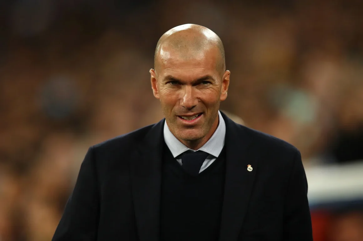 fca867e3-e78a-43cb-9560-661c43aafa0c Les Moments Clés de la Carrière de Zinedine Zidane