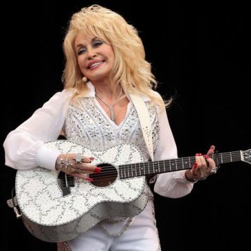 0332595f-dc7c-402f-ae88-2c9498569c43 Décès de Dolly Parton, une Icône de la Musique Country