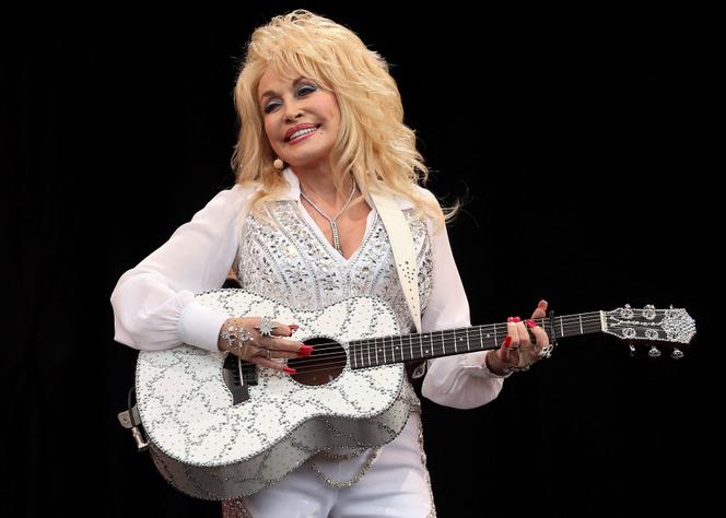 0332595f-dc7c-402f-ae88-2c9498569c43 Décès de Dolly Parton, une Icône de la Musique Country