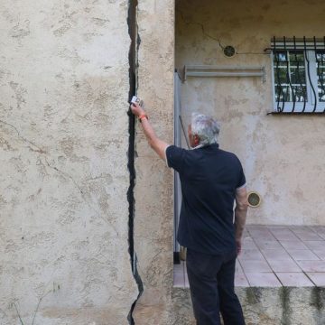 Maison fissure par l'affaissent du sol argileux a Gattieres Les Enjeux de la Sécheresse sur l’Immobilier en Sarthe