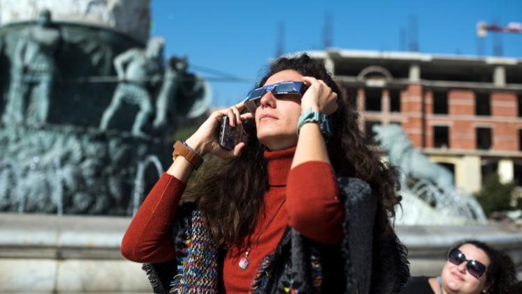 08e53fb6-9e2e-4746-8ec0-f0d49e2149c6 Où observer l’éclipse solaire à Paris le 12 août