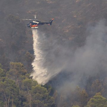 0af79018-7d6f-47cd-8a52-f591fe694518 Incendies en Var et Gironde : État de la situation et mesures prises