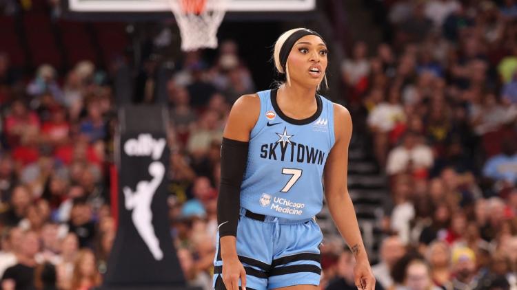 0d819ecc-04b7-4920-abfd-d4a283f66320 Controverse autour de l’expulsion de DiJonai Carrington en WNBA