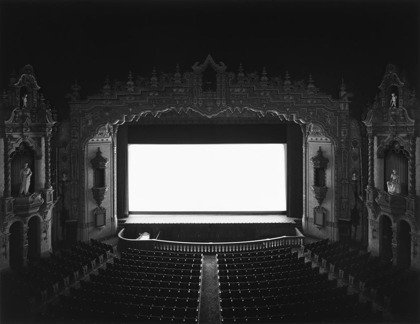 10fc7447-e077-49c5-8486-e7542fba246e Hiroshi Sugimoto: Exploration Méditative au Musée Soulages
