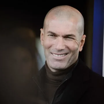 1196d9d4-6b32-45ec-a57b-f8310db349a0 Zinedine Zidane et Fabien Barthez se retrouvent pour l’équipe de France