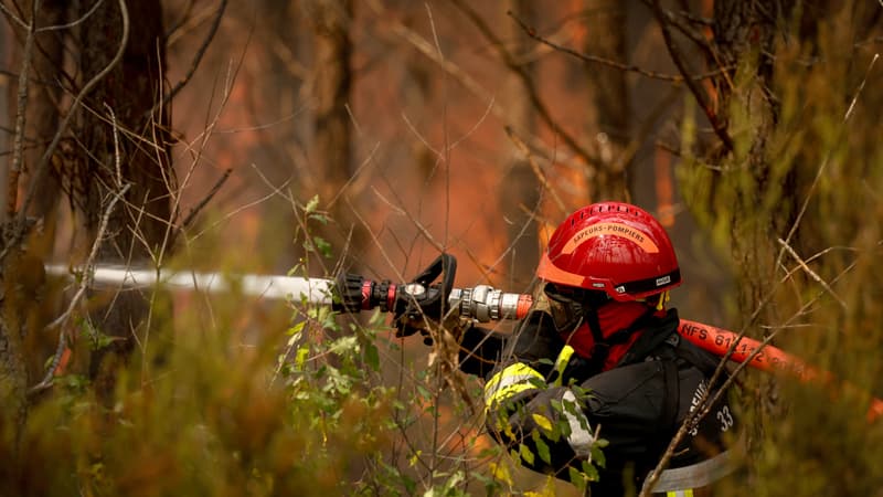 11c961ed-6d34-4cc5-aa17-ea6d817d2b92 Incendie en Lozère : Deux Hameaux Évacués