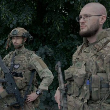 Changement de Commandement à Izioum : Espoir et Prudence