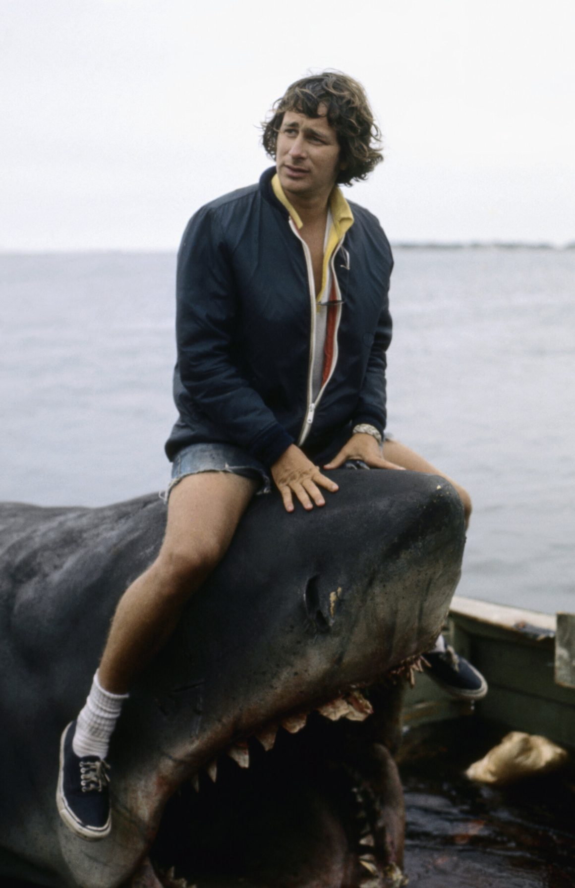 On the set of Jaws Spielberg et Le Succès Des Dents De La Mer
