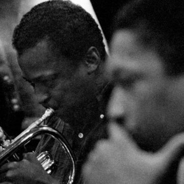 22a8acc5-5dae-4744-b1b0-769fe821b558 Davis et Coltrane, centenaires de légende